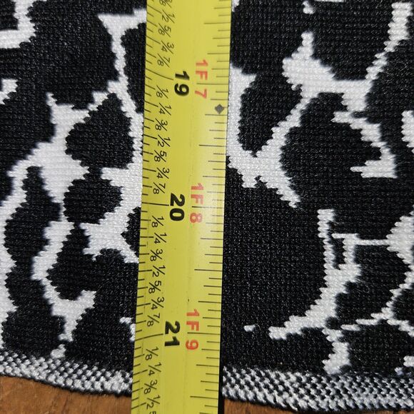 Lane Bryant Plus Skater Skirt Size 18/20 Stretch A-Line Black White Knit Pull-On - Picture 4 of 7